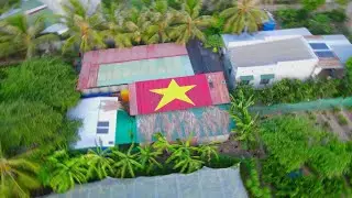 People transform roof into a national flag to celebrate National Day