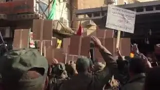 شاهد هتافات جنود الله من امام منزل قائد الحشد الشعبي