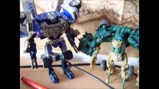 Christmas short with the Decepticons (transformers stop motion)