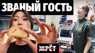 Когда муж зависим от ретро игр | Званый гость в Южной Корее