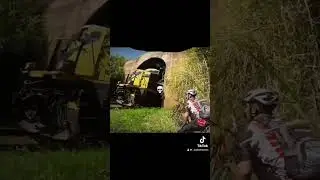 Прошёлся по лезвию ножа😬