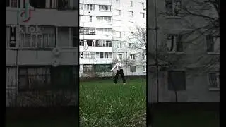 люди которые проходили мимо и остались смотреть на мои попытки  красиво снять ☠️