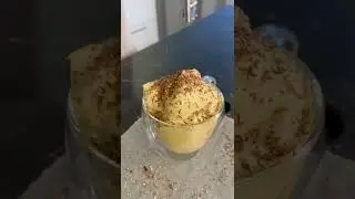 Итальянский десерт крем-кофе crema di caffè