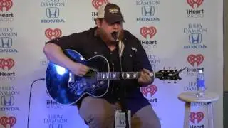 Luke Combs Sings When It Rains It Pours