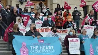 CUPE workers rally at Sask. Legislature to call for better education funding