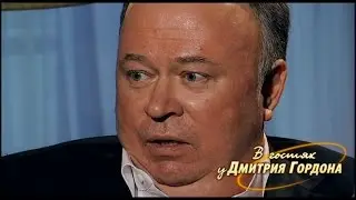 Караулов: Путин – двухтысячной толпе: “У меня восемь пуль. Семерых я убью, а восьмую оставлю себе”