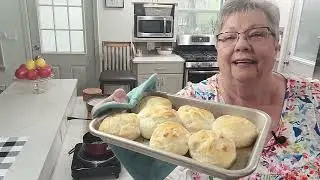 Sausage Gravy & Biscuits, The Best of the South you will have ever tasted