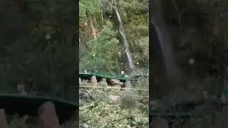Деревня и водопад 
