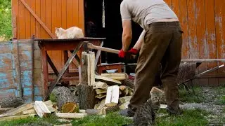 How to split wood with a cleaver. Village life. Slow life. ASMR