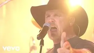 Trace Adkins - Honkey Tonk Badonkadonk (Live)