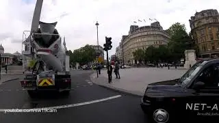 London's finest at Trafalgar Square LX53 OAW