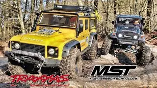 RC Crawlers in the mud / Traxxas TRX4 vs. MST CFX-W