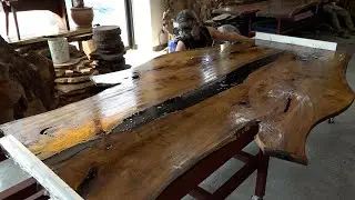 Incredible Process of Making a Large Automatic Door from Zelkova Wood by a Korean Carpenter.