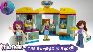 The LEGO Friends Tiny Accessories Store! The 90s are back!