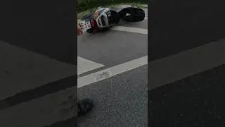 Neues Bike gecrasht... 💀😂 #scooter #motovlog