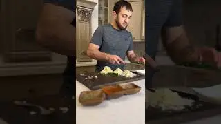 Крылышки на углях с тянущимся сыром  !