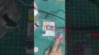 Connect your Arduino projects with a universal Coin Acceptor #arduino #coinacceptor #esp32 #shorts