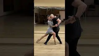 Street Tango Improvisation. Павел Собирай и Анна Шустова. 