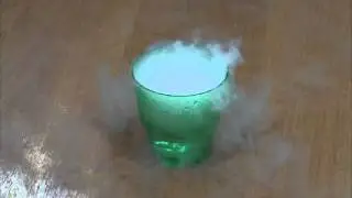 сухой лед + горячая вода