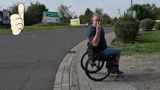 👨‍🦽👩‍🦽 Mit Rollstuhl einen Bordstein runter und rauf / Going down curb with wheelchair 👩‍🦽👨‍🦽