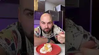 Сосед и рождественский кекс