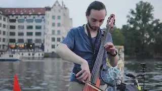 FLORIAN HELLER "Again" - Boss RC505 Live Looping at East Side Gallery Berlin / Oberbaumbrücke