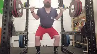 Pot belly dancing / Comp deadlift 160kg / Double paused squat 125kg / Deficit deadlift 130kg