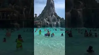 Universal's Volcano Bay 2023 - Front Side | Water Park Universal Studios