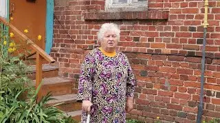 Женщина критиковавшая Путина благодарит людей за помощь