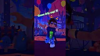 dancing 🕺🏼 green drip cup! 