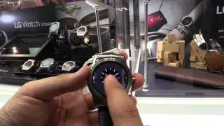 Hands-on with the new LG Watch Urbane at MWC 2015.