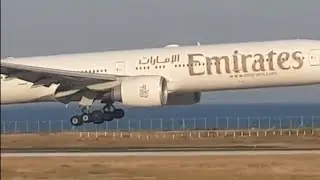 Emirates  777 , perfect landing at larnaca airport.