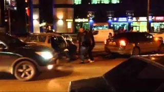 Драка в Твери. На площади Капошвара