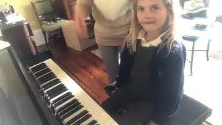 Первые уроки фортепиано для малышей