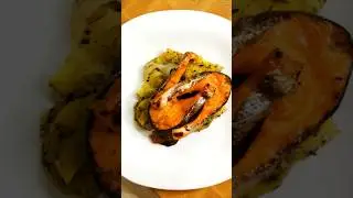 ЗАПЕЧЕННАЯ ФОРЕЛЬ С КАРТОШКОЙ
