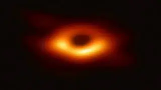 IL  BUCO  NERO  DI  M87  (La 1° immagine storica)