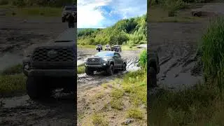 Toyota Tacoma Mudding Fail!!  #youtubeshorts #toyotatacoma #mudding