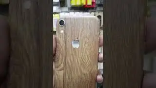 iPhone xr wood laminate