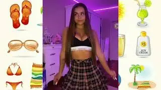 Hot Girl Flashing Boobs| Tits Show| Ass Jumping| 2022 #shorts #fashion#meme#tiktockstar