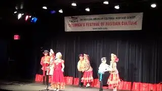 Василиса Сенеко на фестивале в Нью Йорке поет КАдриль