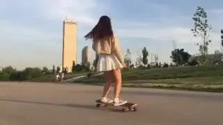 beautiful girl korean play longboard