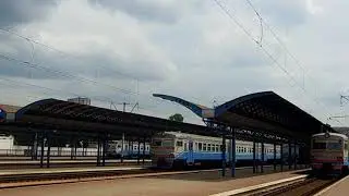 Электропоезд ЭР9Е-630 с поездом Киев - Рахны