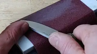 KNIFE SHARPENING ON SAND PAPER