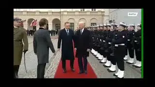 Дедушка бидон снова чудит😂👍