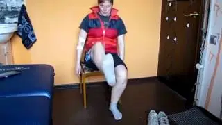 Упражнения для ног сидя на стуле / Leg exercises sitting on a chair