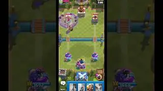 Lol why would he do that 😂🤡😭 #clashroyale #clashroyalehighlights