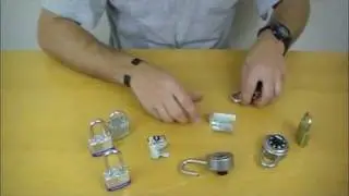 How to Open a Padlock with a Coke Can