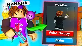 I TRICKED EVERYONE With FAKE MURDERER PERK in MM2.. 😱 (Murder Mystery 2)