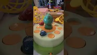 🐸 CATCH THE FROG 🐸 🐸🐸!! #short #viral #trending #satisfying