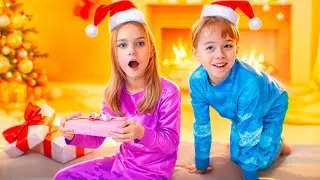 Opening our Christmas Presents in The Morning! | Gaby and Alex Family